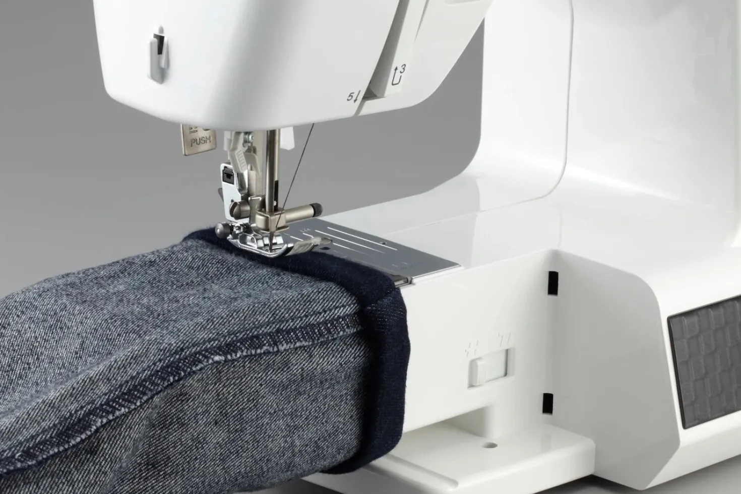 Brother - HF27 - Mechanical Sewing Machine / Symaskine