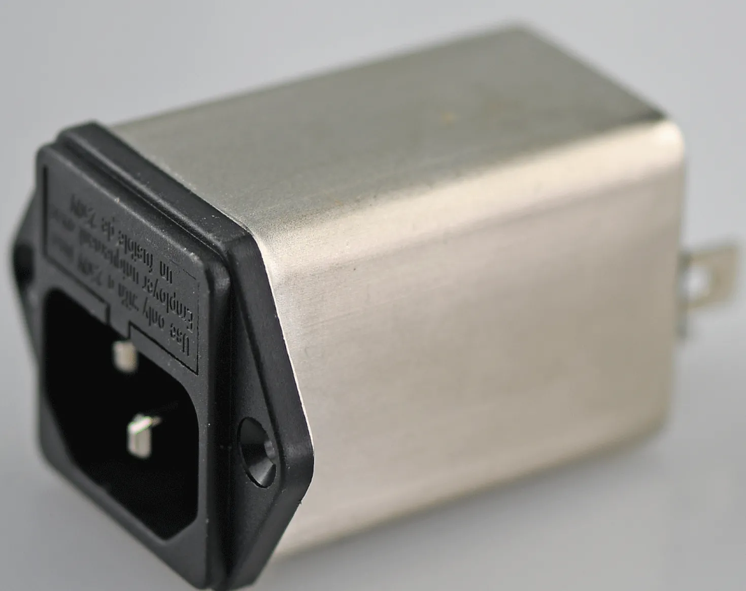 Filtered power inlet 10A 250V YB11B2- 10A-Q (IEC socket with fuse filter)