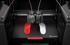Raise3D - E2 - 240x330x240mm